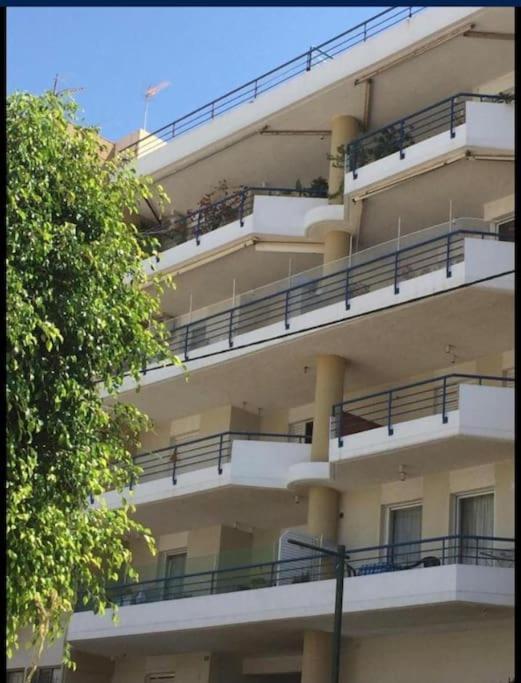 Kate Apartment, Across The Marina *